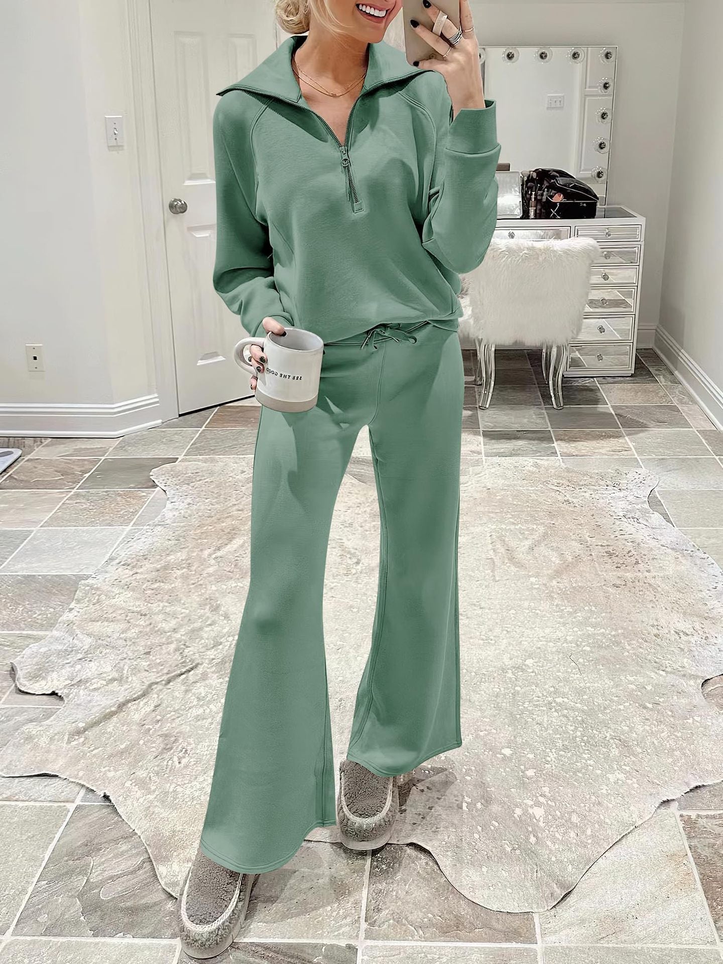 Casual tracksuite
